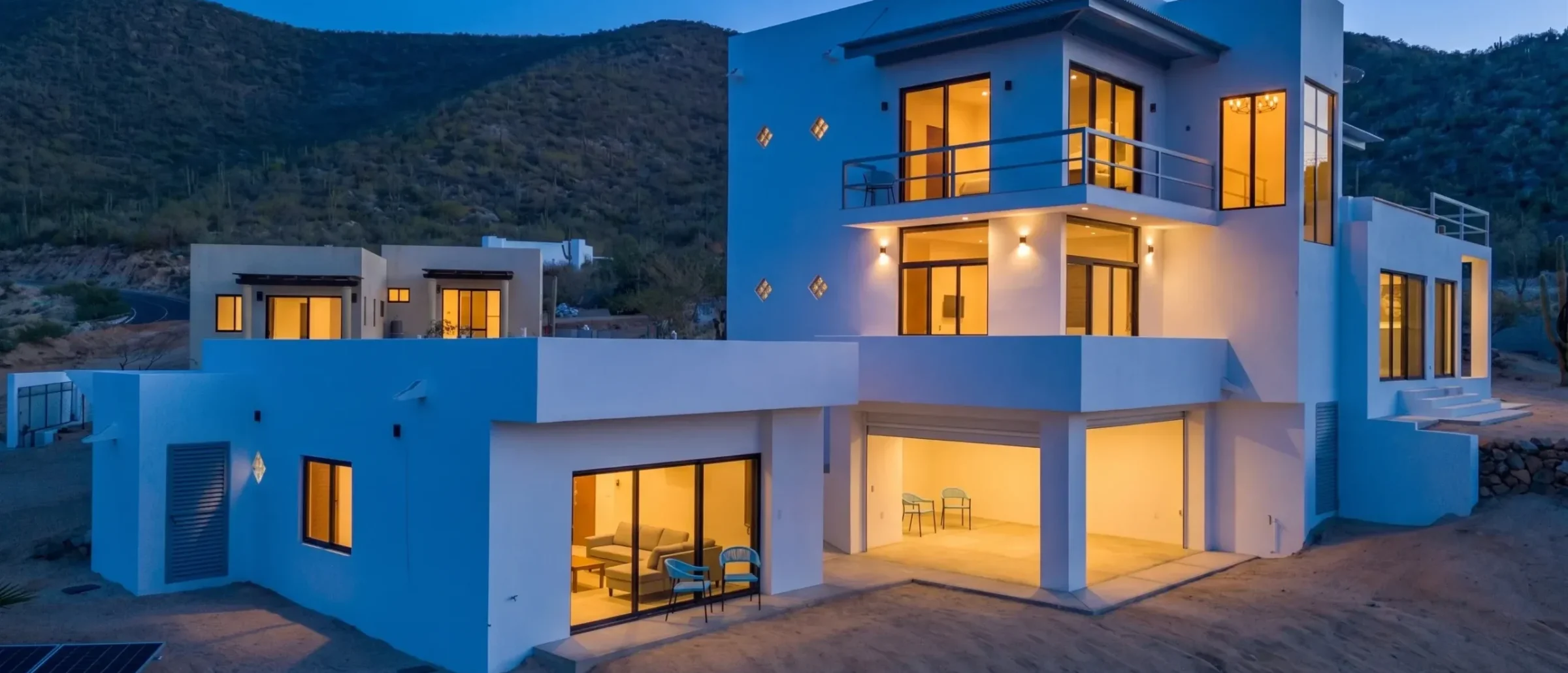 cabo-post-water-desert-hills-modern-home-featured